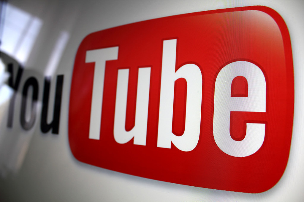 Standard Licensing vs Creative Commons Licensing on YouTube
